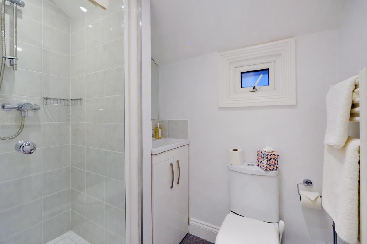 Apple Tree Boutique B&B Bath Bagian luar foto